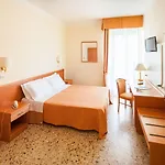 Hotel Curtis