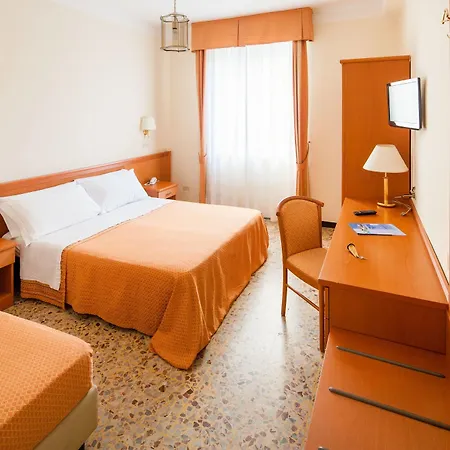 Hotel Curtis Alassio