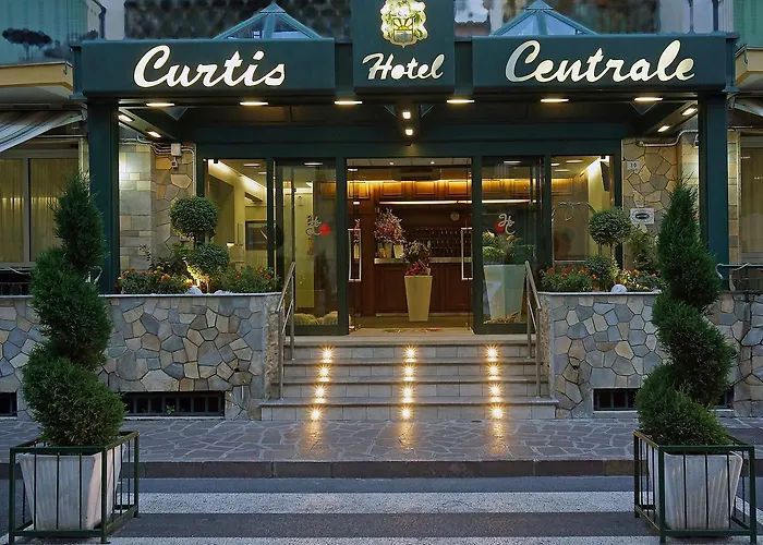 Otel Curtis 3*