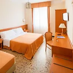 Curtis 3* Alassio