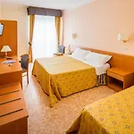Curtis 3* Alassio